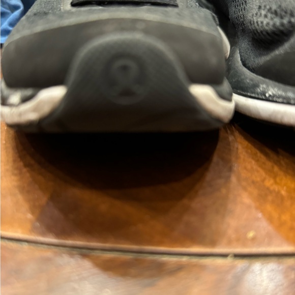 lululemon Women's Charge Feel Mid Workout shoes Size 9 1/2  Running Athlesure - Picture 5 of 13